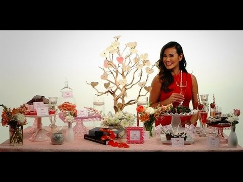 How to Create a Romantic Dessert Table | Valentine