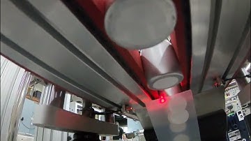 HyTek Automation Solutions - Bottom Labeller