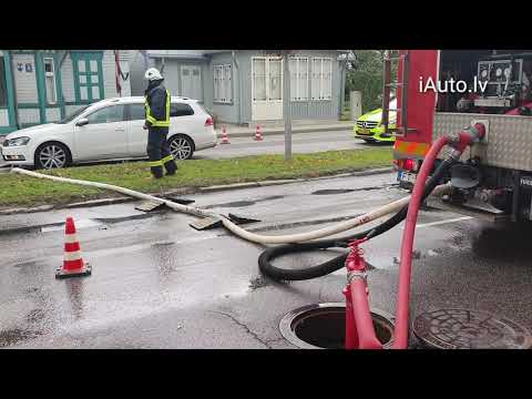 Video: Kā jūs gatavojat cīsiņus, lai tie nosprāgtu?