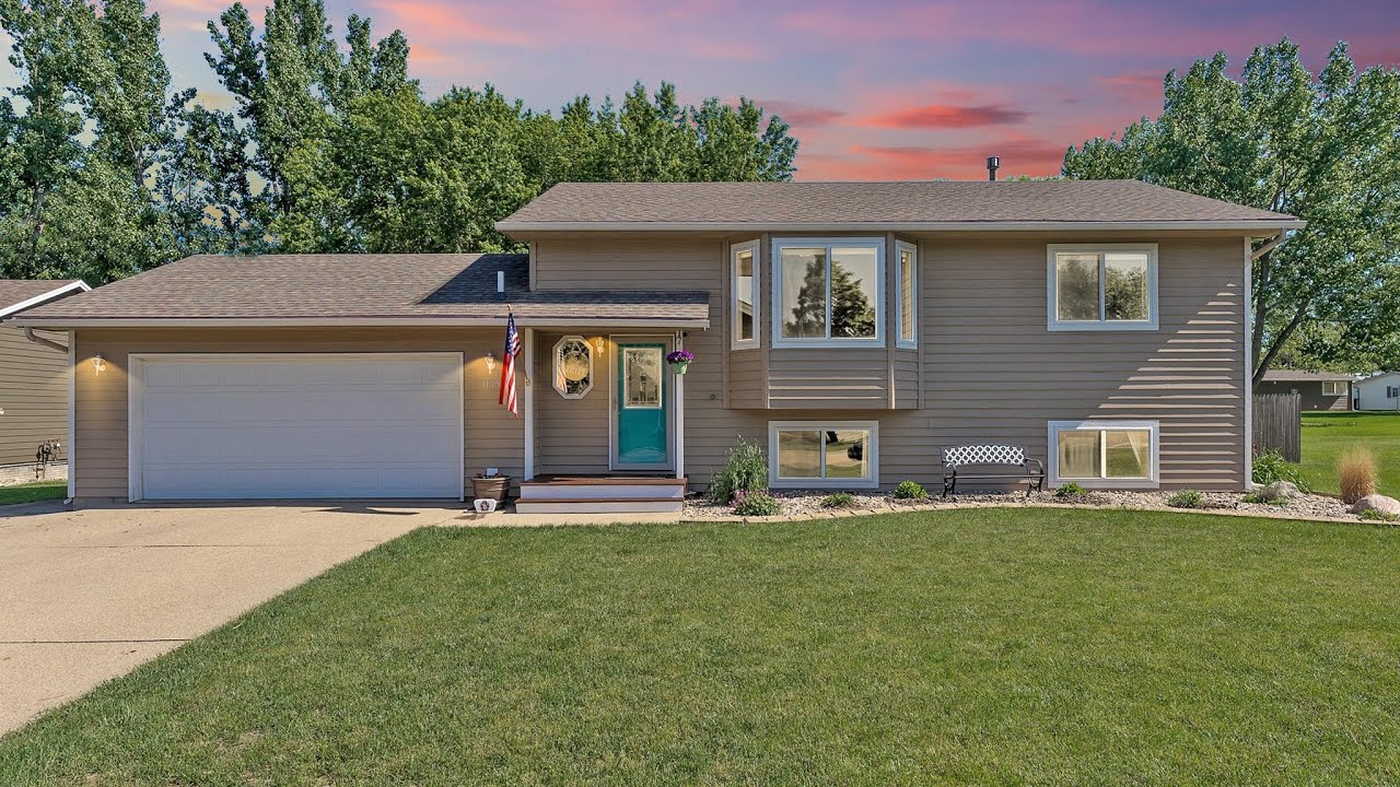 1130 Sunset Dr Beresford SD 57004 YouTube
