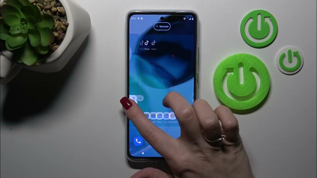 how-to-create-home-screen-folders-on-motorola-moto-g72-add-folders-to