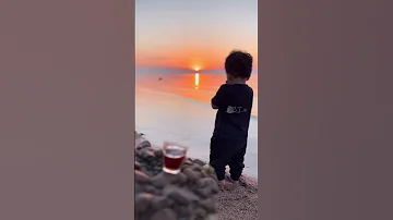 كبرنا بس نحس اعمارنا صغيره 