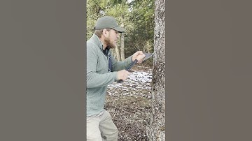 Watch how he uses this hand axe! 🪓 #axe #combat #protection #selfdefense