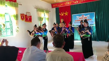 Múa Khăn Piêu- ngày hội đại đoàn kết Nà Nọi 1