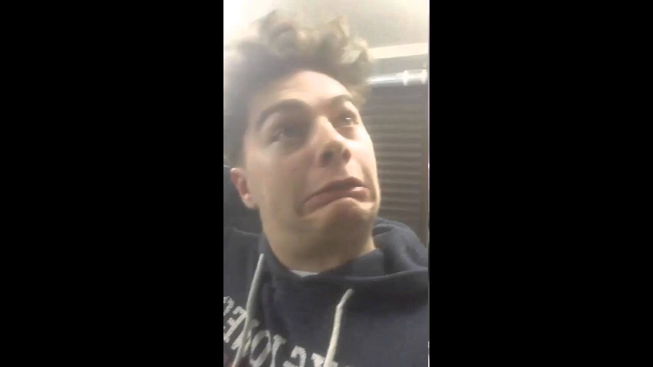 Musical.ly//Pose For The Camera