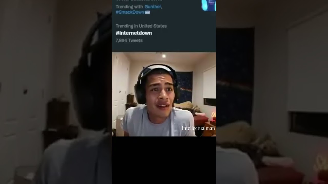 sneako everytime he tries to imitate muslim prayer 