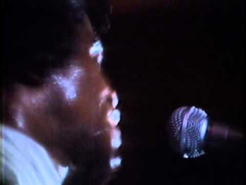 Video: James Brown Net Worth: Wiki, Getrouwd, Familie, Bruiloft, Salaris, Broers en zussen