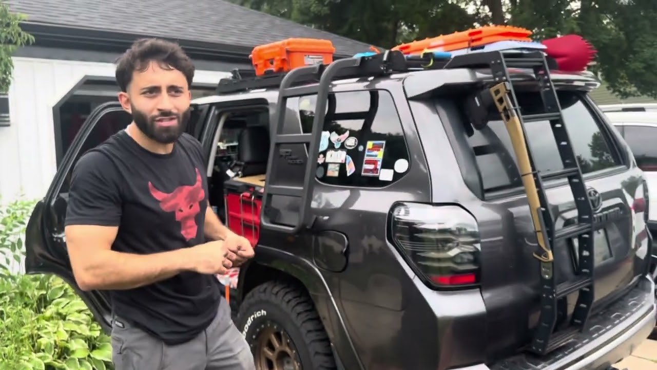 Toyota 4Runner side ladder install (rare) ark splash guard installs. Quick mid build walk around.