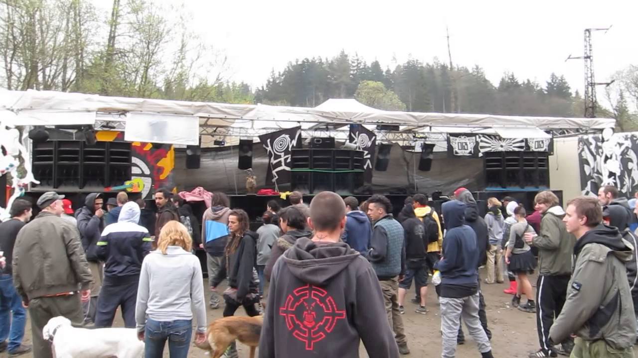 Czarotek Shot down the witch 5 camp Hadinka Klokočov 26.-28.4 2013 part 05