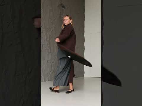 Зимове довге жіноче пальто максі 125 см вільного крою з кашеміру шоколадного кольору, видео 1