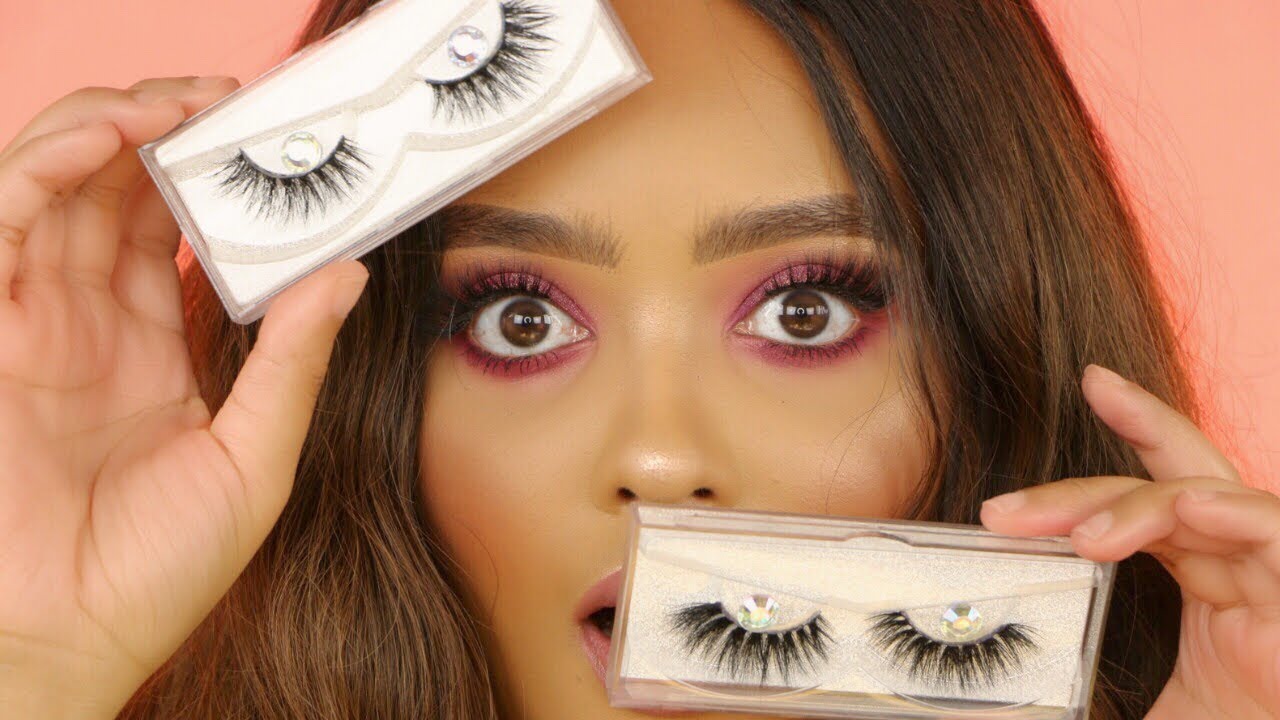 How To EASILY Apply False Eyelashes! - YouTube