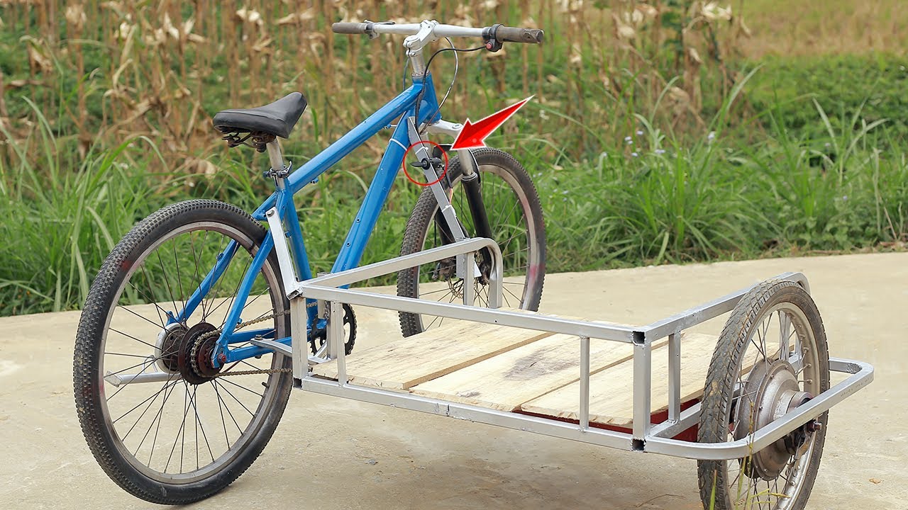 Фермер создает потрясающую трехколесную тележку