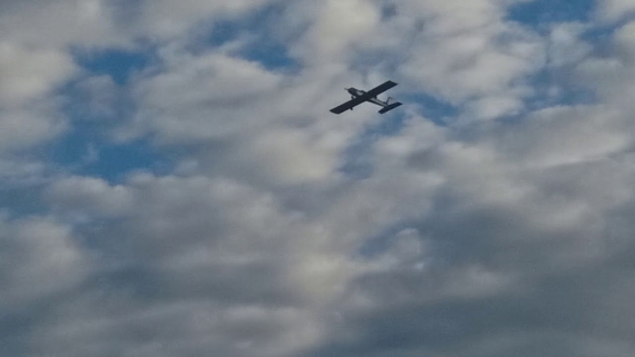 Primeiro vôo do aeromodelo calmato asa baixa 130cm de asa