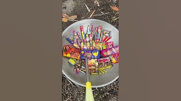 Experiment to light all the firecrackers in the pan #firecrackers #petasan #mercon #shorts
