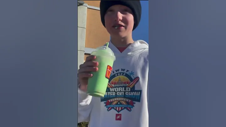 Don’t Try The Shamrock Shake ☘️ #mcdonalds #trending #shamrockshake #stpatricksday