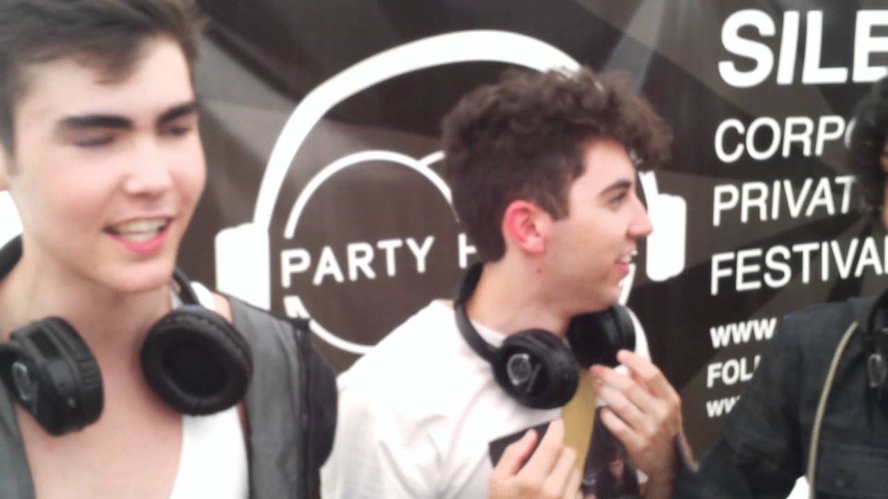 Party Higher Silent Disco - You look crazy but it is awesome