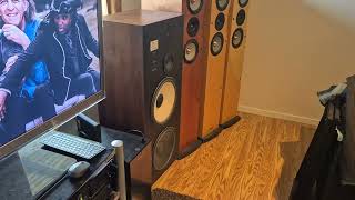 JBL L150