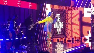 GoGo Morrow&#39;s Full BET Award Performance of &quot;In The Way&quot; [Audience Reaction View]
