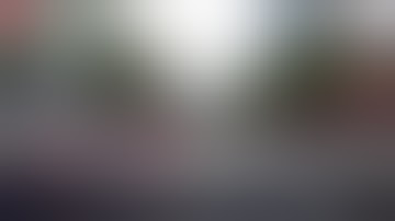 Tài xế "xử" người phụ nữ lấn làn đường