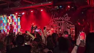 Vana  Clandestine  At Brooklyn Bowl 61825