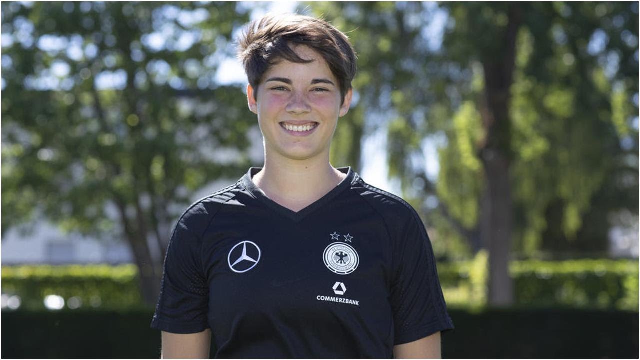 VIDEO: Bundesliga, Frauen: Charlotte Voll wechselt von Paris Saint-Germain zum SC Sand