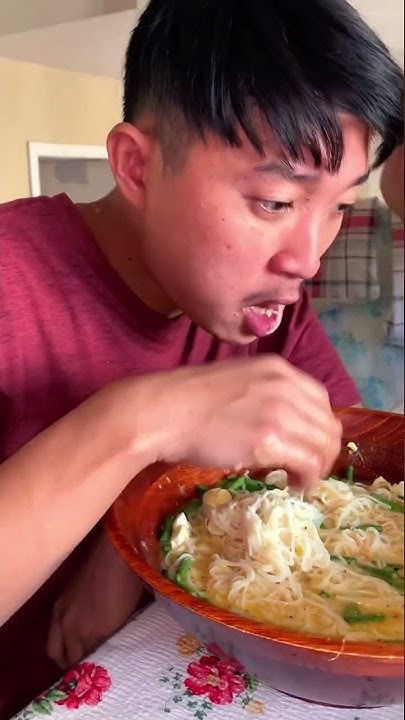 How To Weed Eat Like A Pro HOW TO EAT LIKE A PRO #Shorts - YouTube