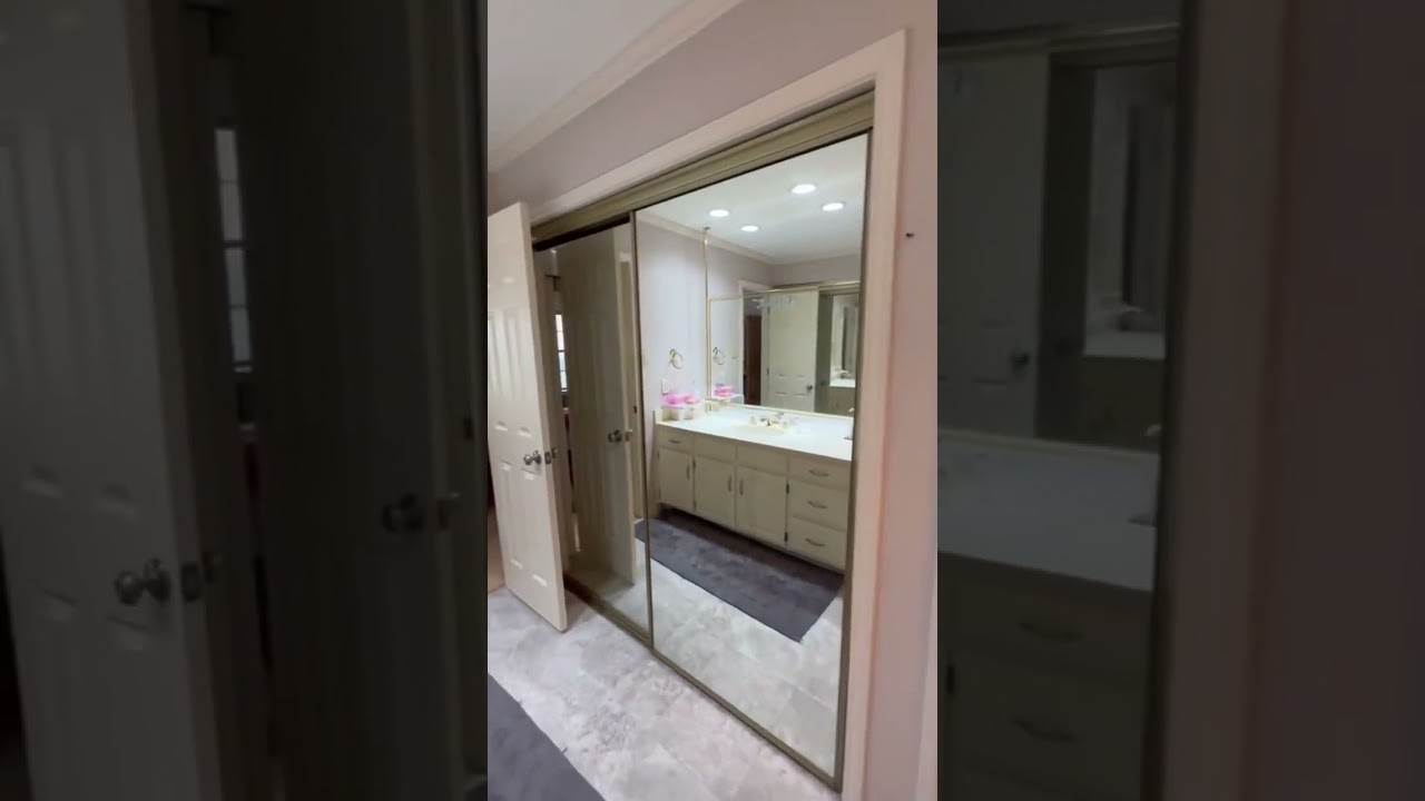 GORGEOUS 4 bedroom home near Lake Arlington TX! 