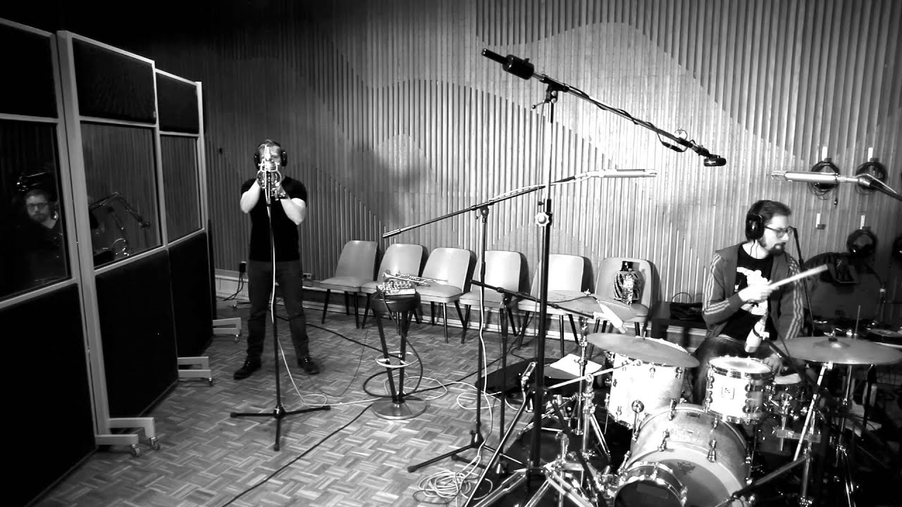 NILS WÜLKER - Just Here, Just Now (in the studio)