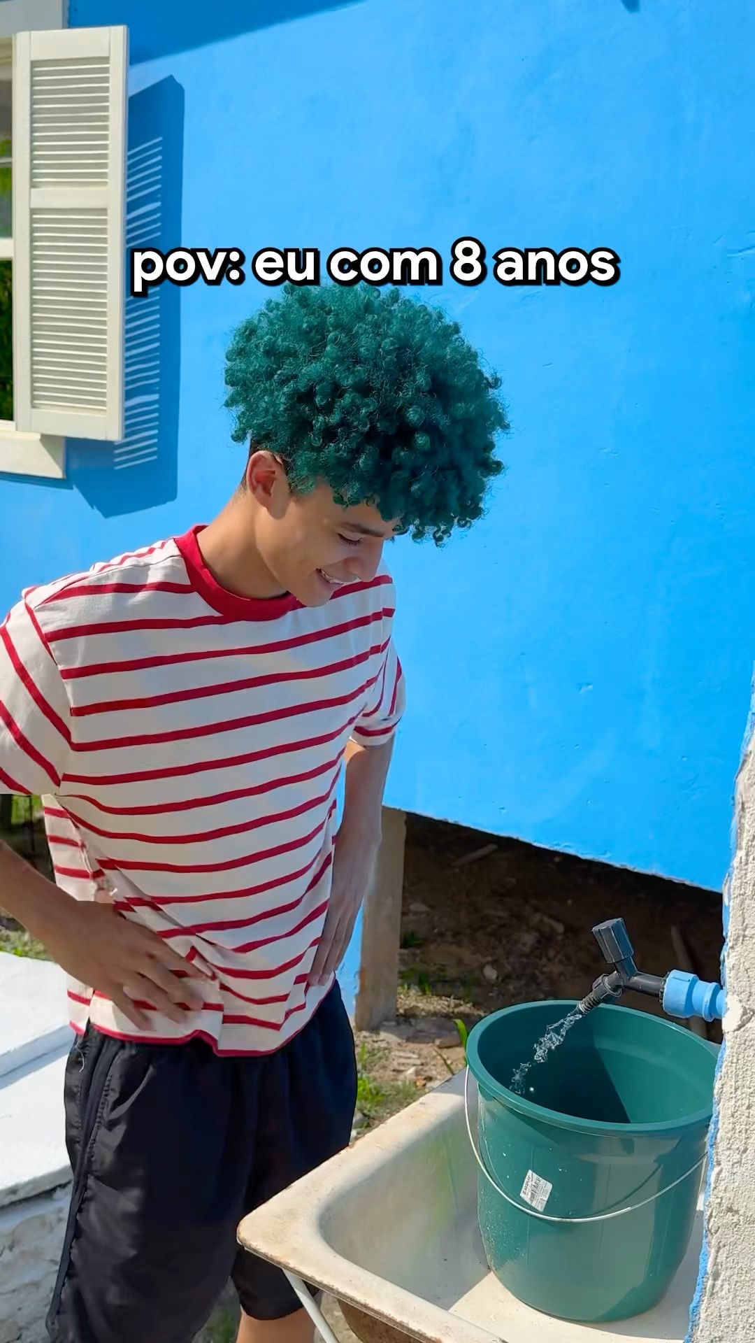 QUANDO VOCÊ VAI ENCHER UM BALDE