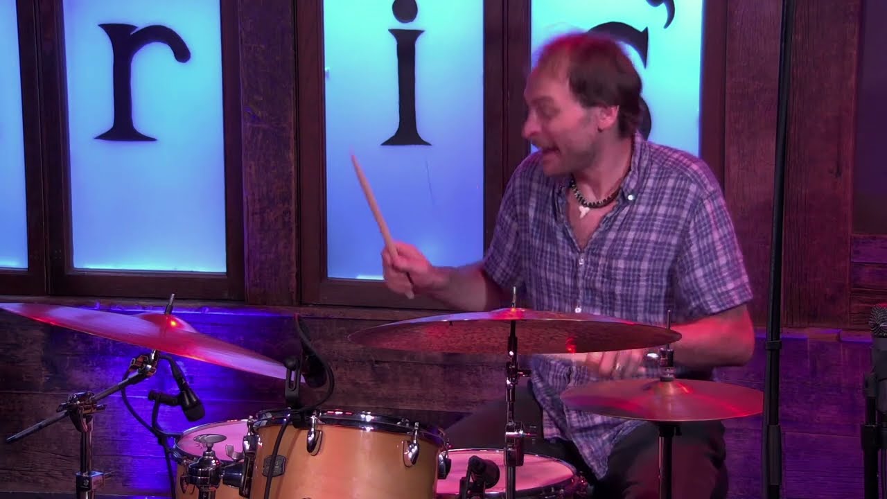 Obejrzyj Jean-Michel Pilc, Francois Moutin, Ari Hoenig "PMH" - Dear Old Stockholm w YouTube Obejrzyj Jean-Michel Pilc, Francois Moutin, Ari Hoenig "PMH" - Dear Old Stockholm w YouTube