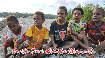 Anak" Suku Kamoro di Timika