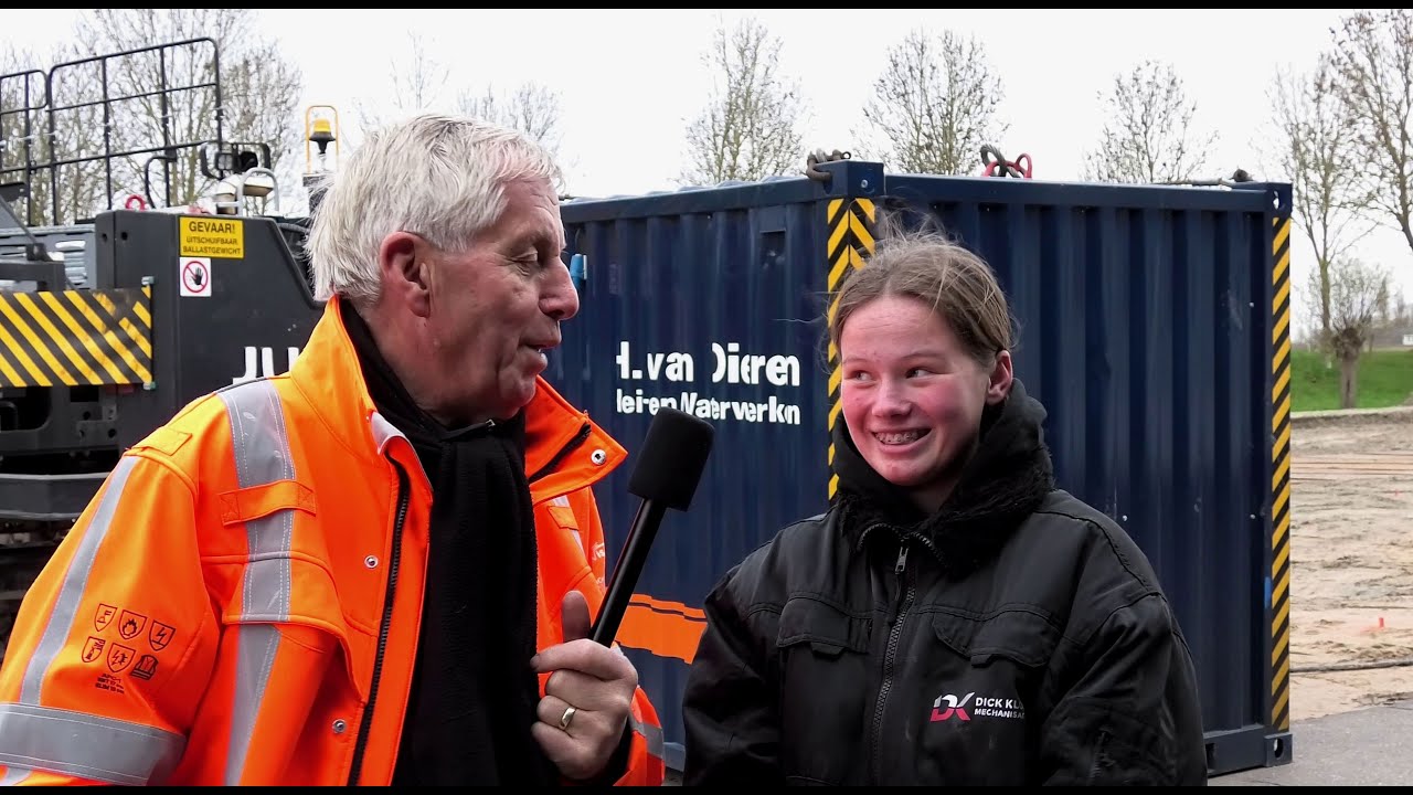 Roel neemt een kijkje - Dick Klok vertelt over zijn bedrijf en slaan 1e paal  nieuwe loods - 2025