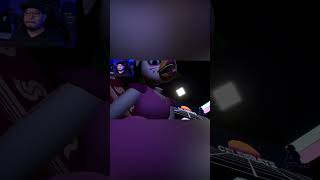 Glamrock Chica se Buguea en FIVE NIGHTS AT FREDDY'S SECURITY BREACH #Shorts