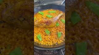 La receta de arroz &#39;socarrat&#39; con pollo y tirabeques que querrás guardar para siempre