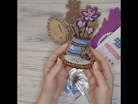 FLK-413 Набір для вишивання бісером по дереву фігурки з квітами Крокуси у глечику, видео 1