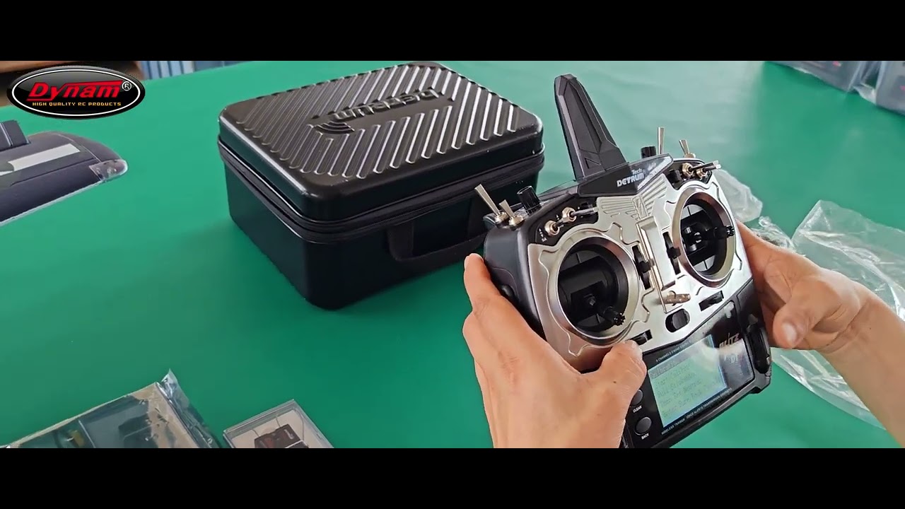 Unboxing of the Detrum Blitz DT9 - YouTube