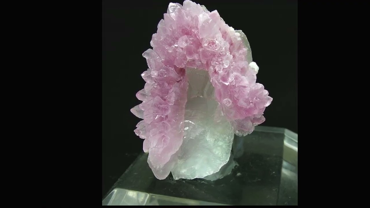 synthetic quartz　X18848q37 SiO4, Quartz Varieties, Classification of Quartz Varieties