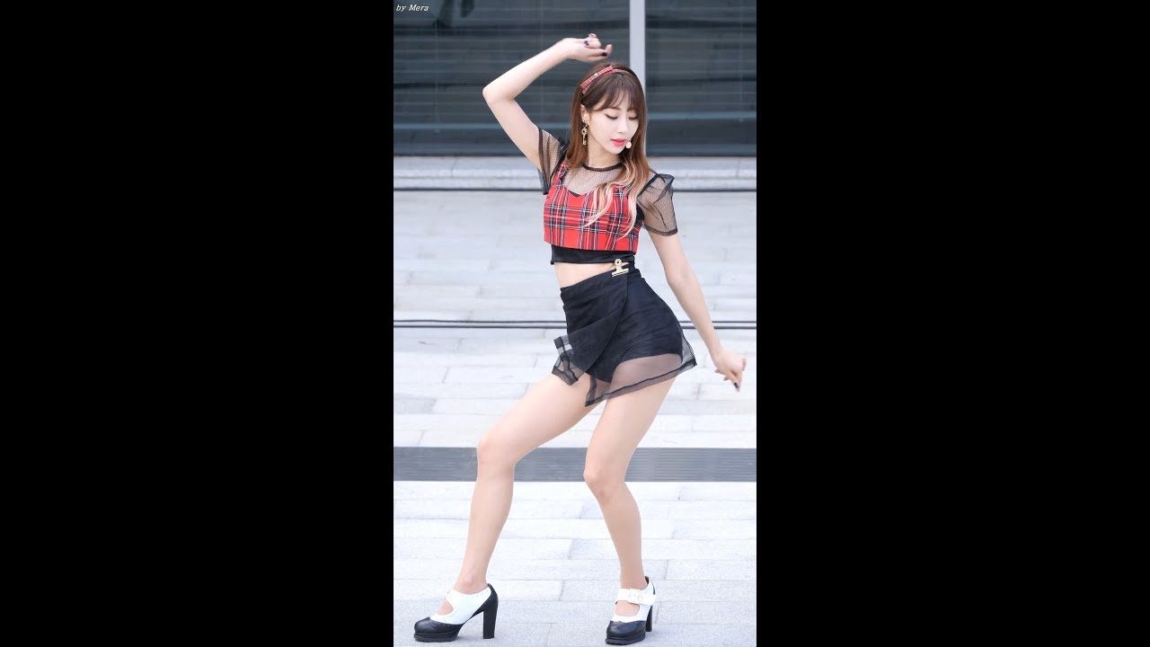 170805 나인뮤지스 (9MUSES) 돌스 Dolls [경리] Kyungri 직캠 Fancam (수서역 게릴라 공연) by Mera