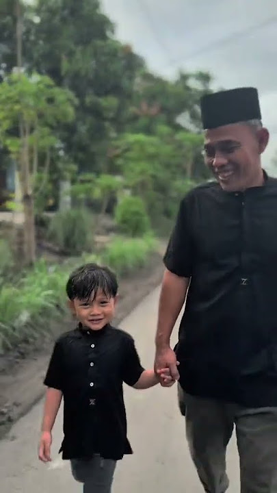 Keluarga metal Fillix, misel, fatih, dan Auladi lagi sholat
