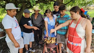 Rico Pollo En Jilotes Mega Sopon Del Campo