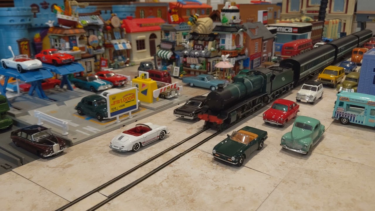 Irish 'Flying Snail' Express Passes Through the City