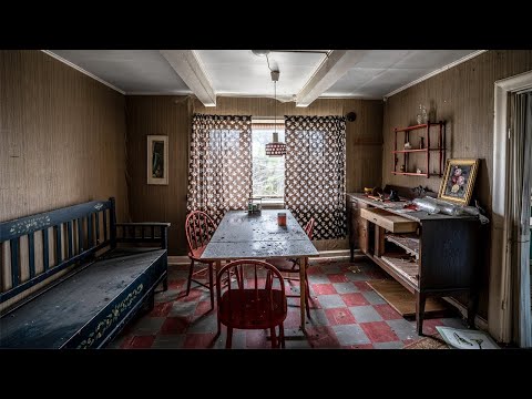 Untouched Abandoned COTTAGE In Sweden | Lost in a huge field