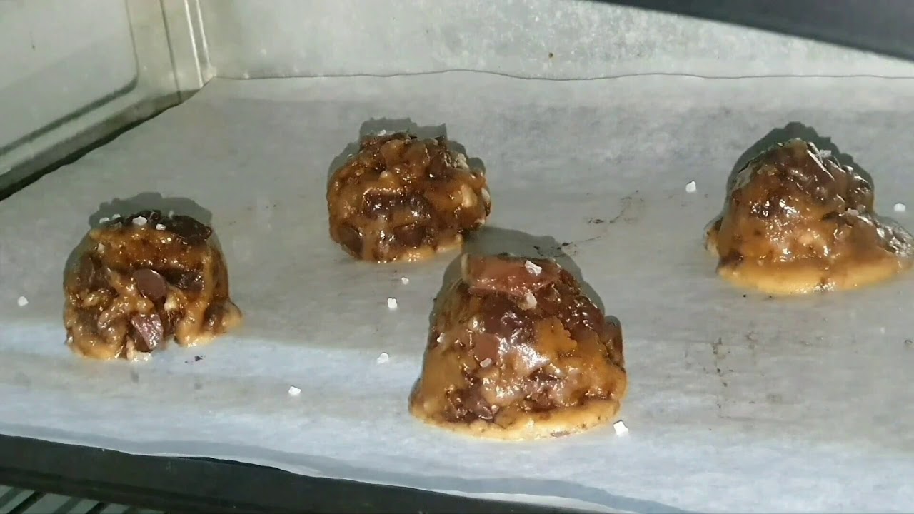 Chocolate Chip Cookies / Baking Timelapse / 