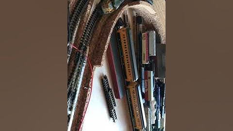 Model Railway: Twin track operation, switching between tracks 1