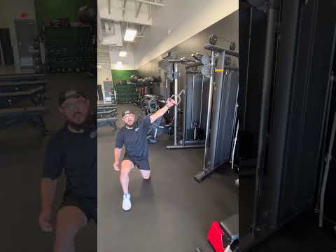 Cable 1/2 Kneeling Single Arm Lat Pull-in