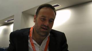Mark Shuttleworth Chillin on Ubuntu 13.04