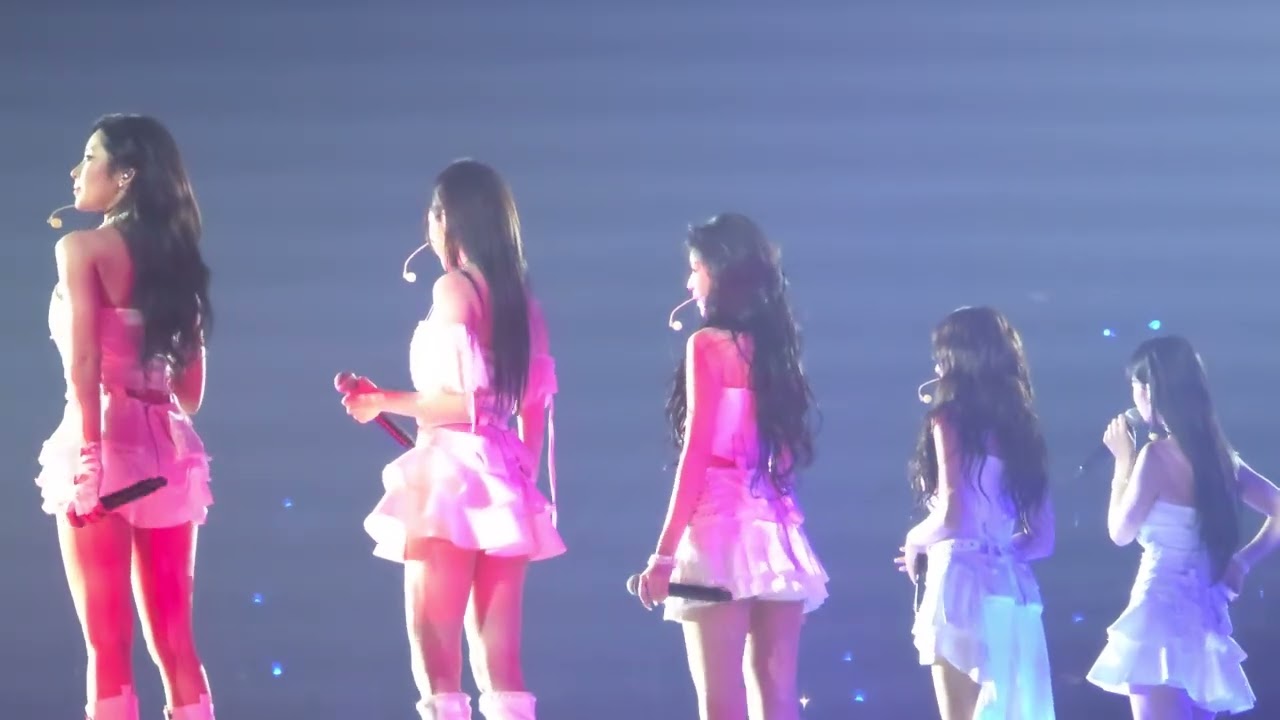 2026 01 30 fromis_9 - Twisted love