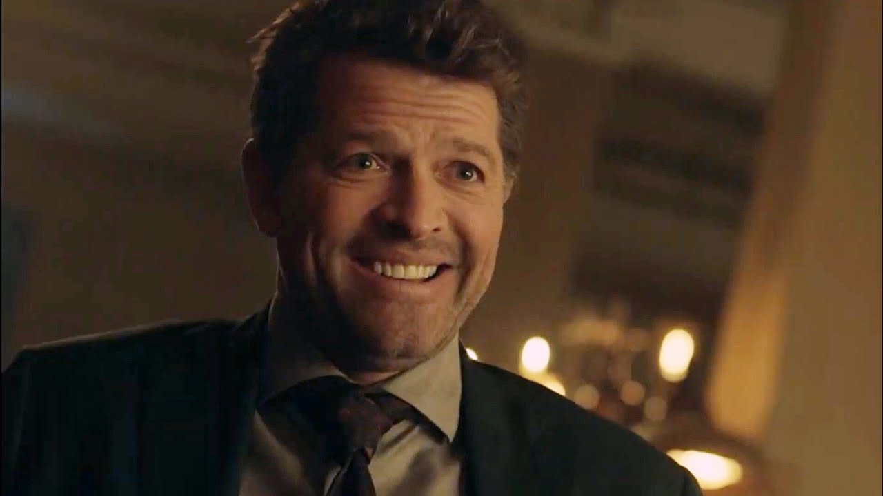 Gotham Knights 1x13 "Knight Of Owls" Series Finale (HD), Duella Tied With Harvey On Wayne Tower