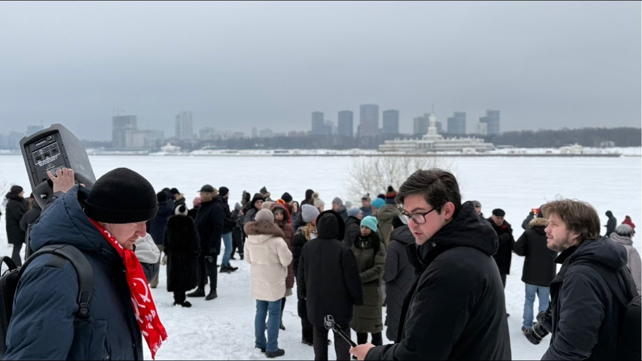 Встрече с депутатом от КПРФ Денисом Парфеновым в защиту парка Трудовые резервы
