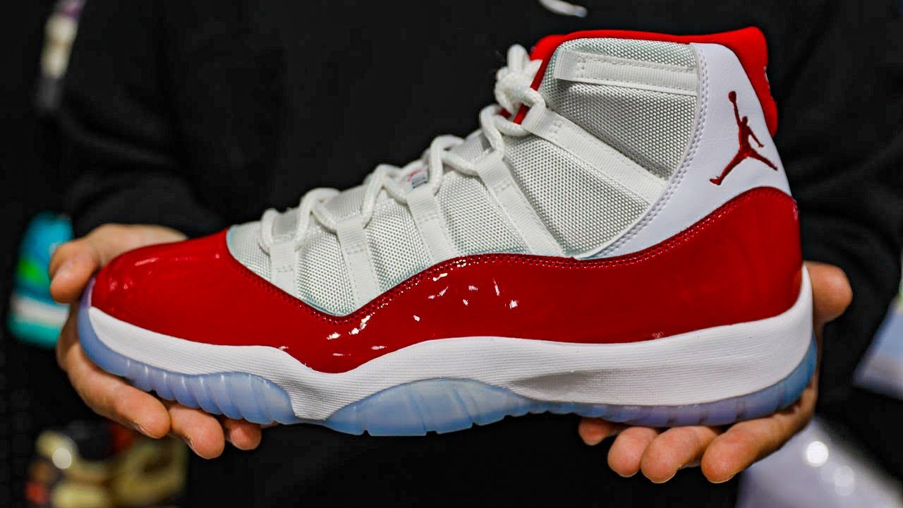 EARLY LOOK Air Jordan 11 Cherry